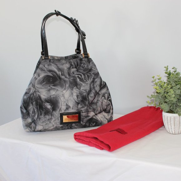 Valentino Garavani Nylon Small Tote Bag - Picture 3 of 15